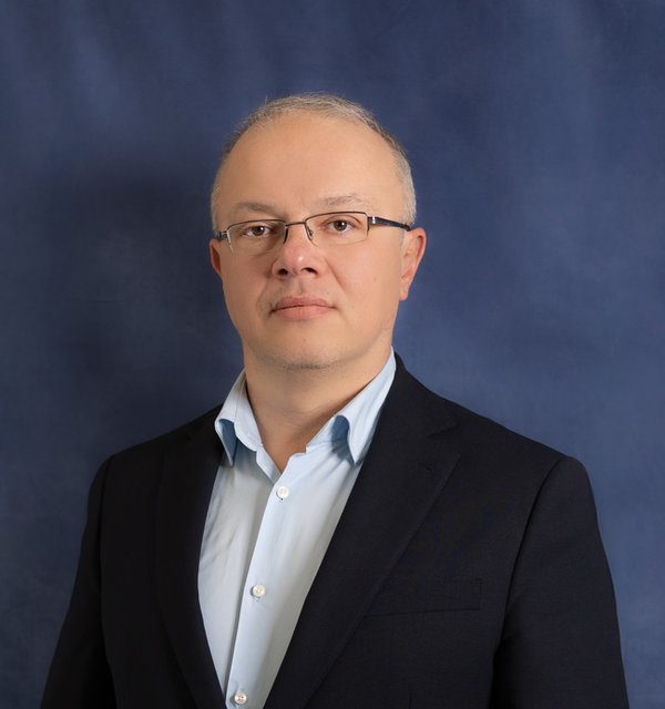Portrait of Dr. Marius Negru